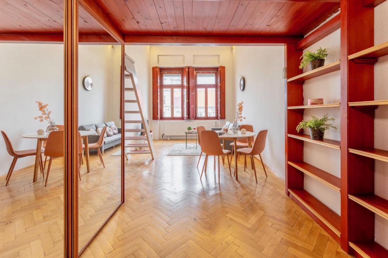 Elizabeth'S Treasure Deluxe Apartman Budapest Kültér fotó